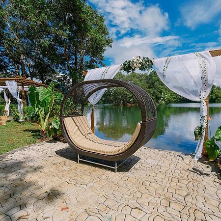 Almost Heaven Lake Resort By Cocotel Cavinti エクステリア 写真