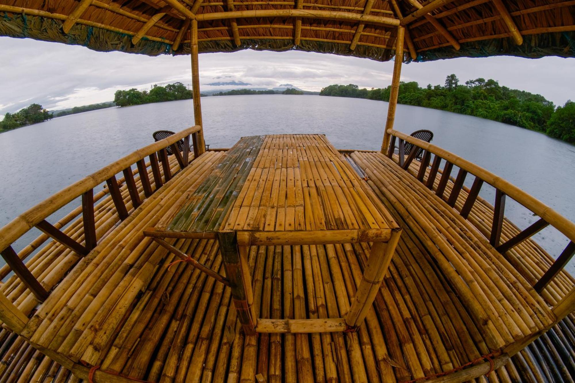 Almost Heaven Lake Resort By Cocotel Cavinti エクステリア 写真