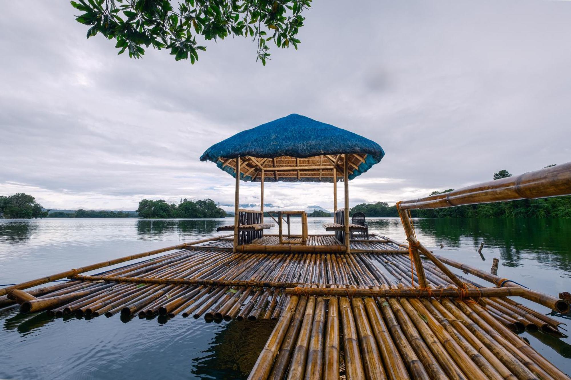 Almost Heaven Lake Resort By Cocotel Cavinti エクステリア 写真