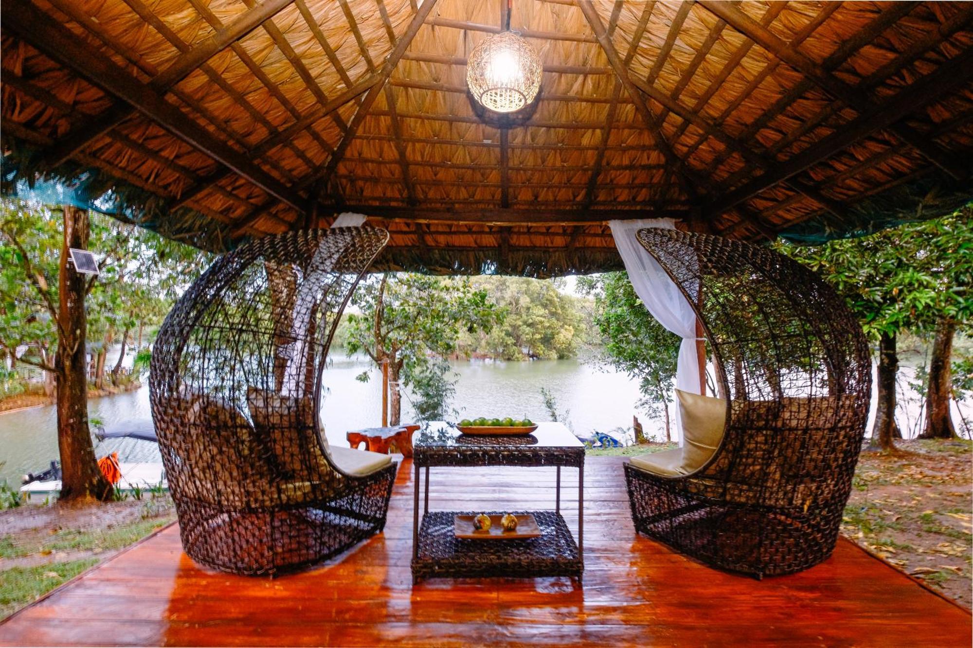 Almost Heaven Lake Resort By Cocotel Cavinti エクステリア 写真