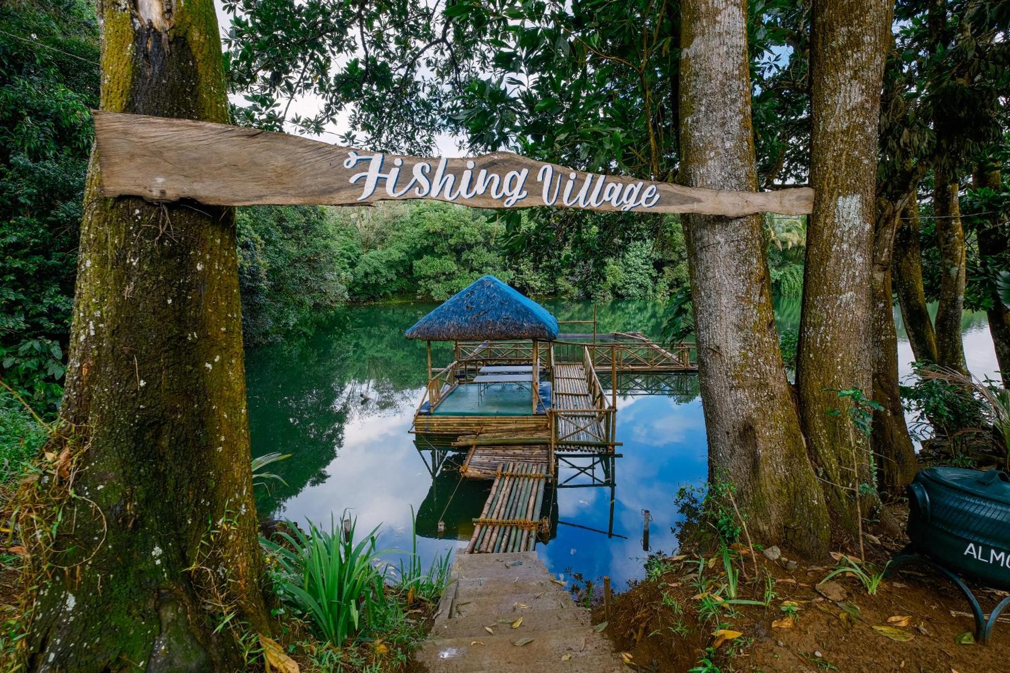 Almost Heaven Lake Resort By Cocotel Cavinti エクステリア 写真